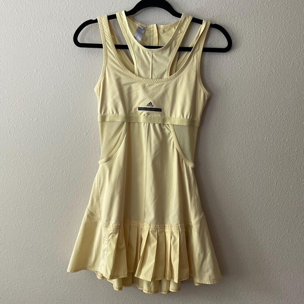 Adidas by STELLA MCCARTNEY yellow pleated tennis dress | size S small